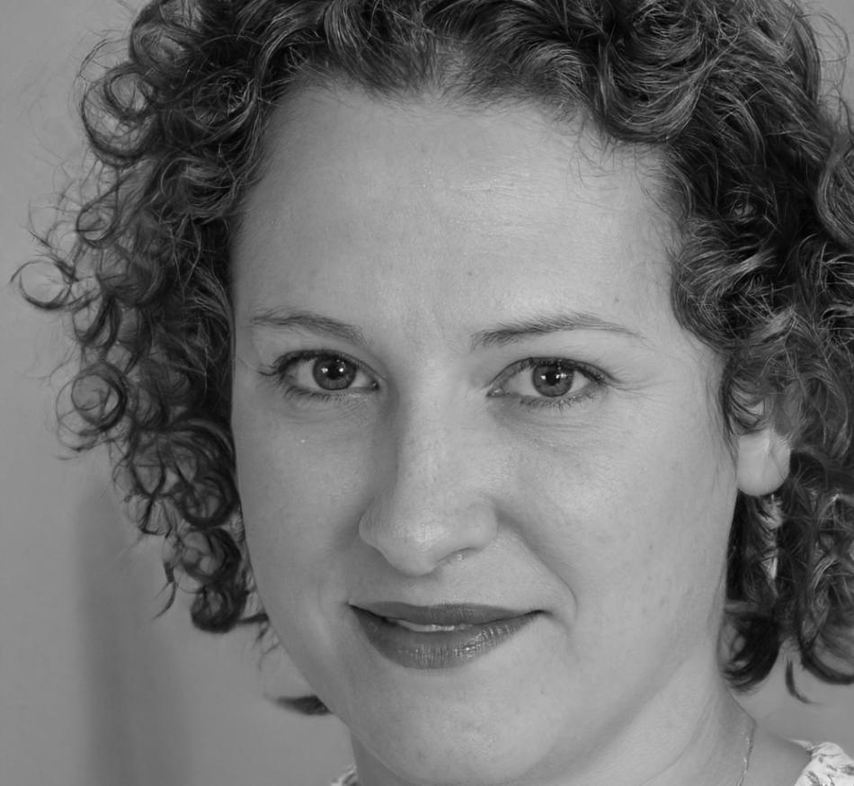 Elena Popescu, expertă în planificarea bugetului familial